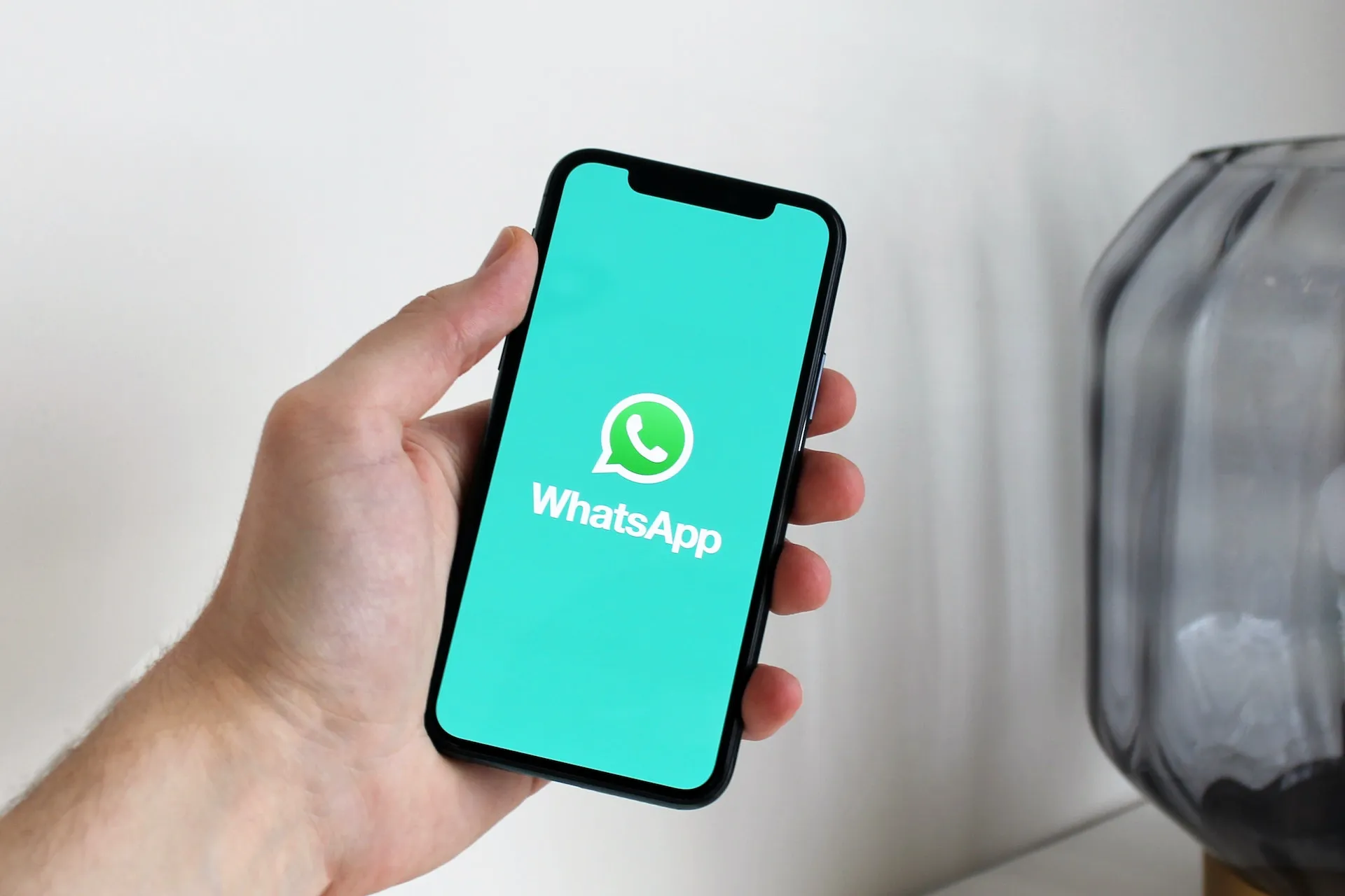 Why you should avoid using WhatsApp